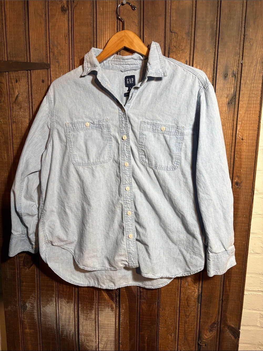 GAP Women’s Light Blue Denim Shirt